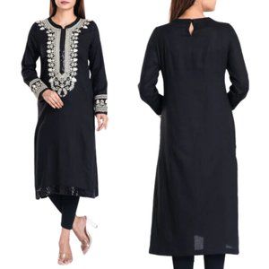 Embroidered Kurtis Black Floral White Ari Embroidered Kurta SZ Large